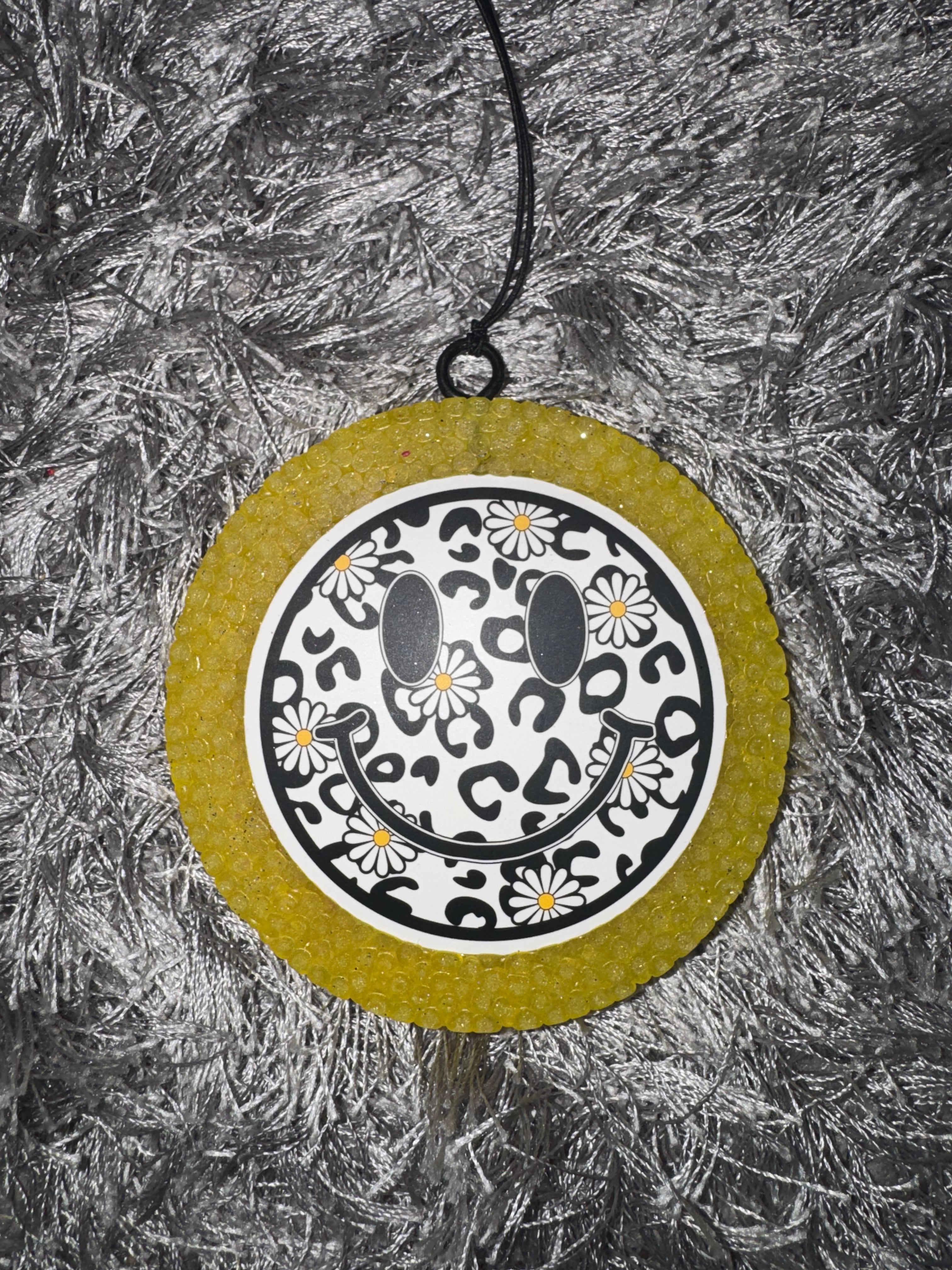 Leopard/Daisy Cardstock Car Freshie - Banana Nut Bread Scented