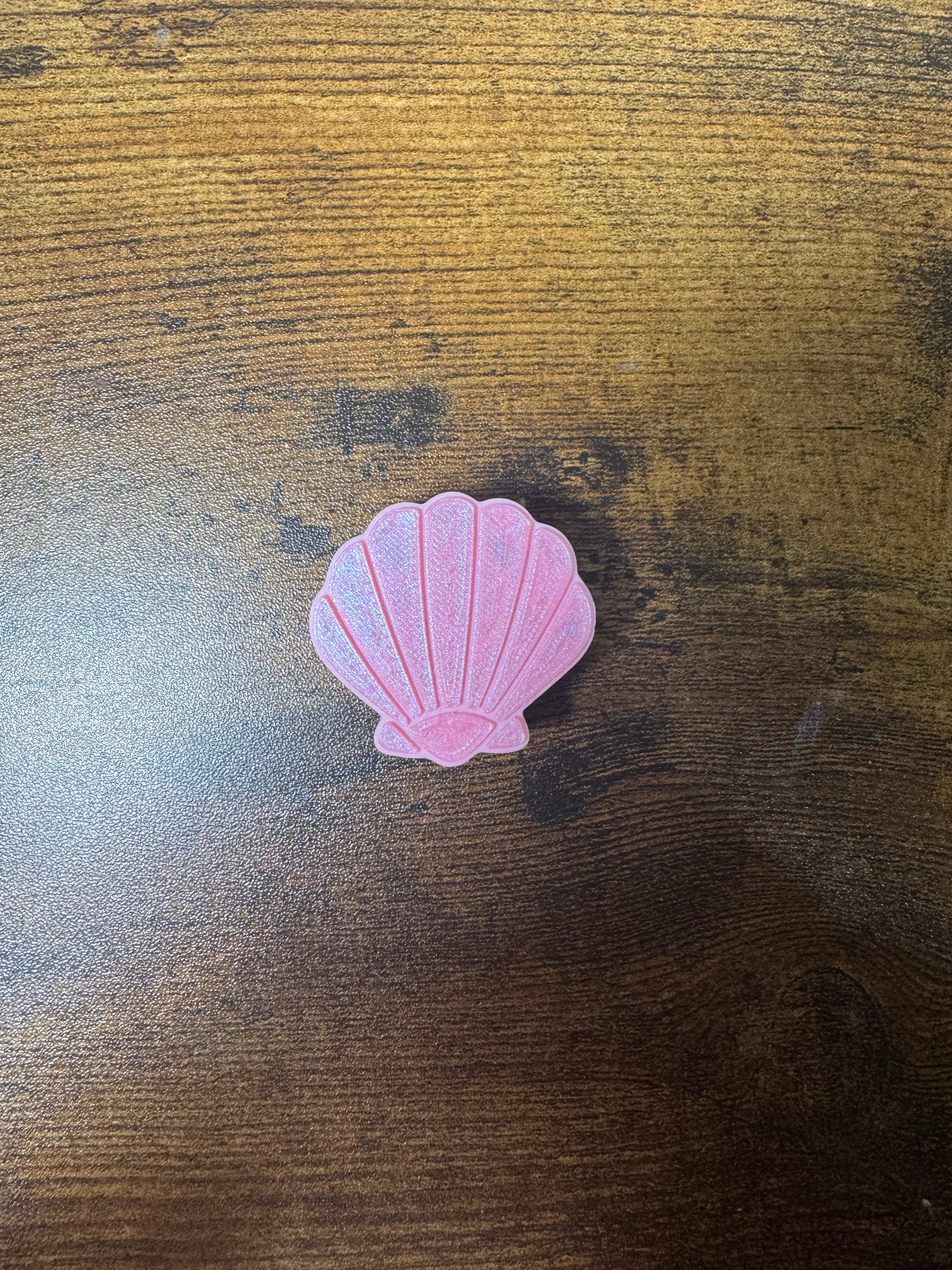 Iridescent Shell Straw Topper